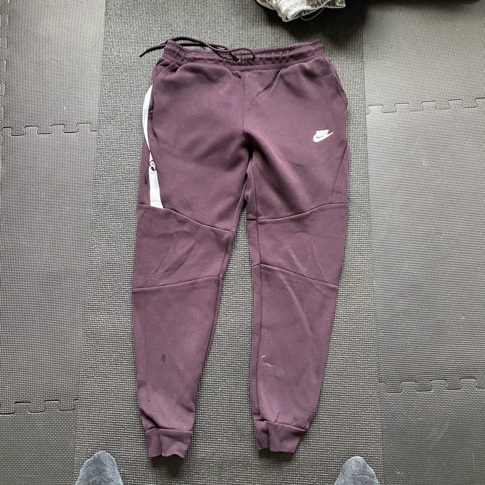 Nike Men’s Joggers Size Medium